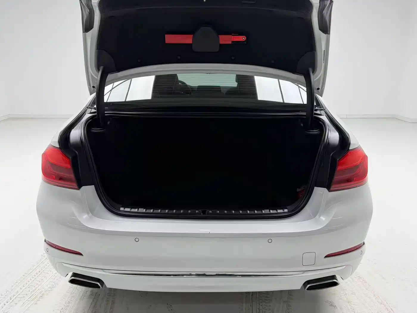 BMW 5 Series 2019 Facelift 525Li Luxury Package фото 10