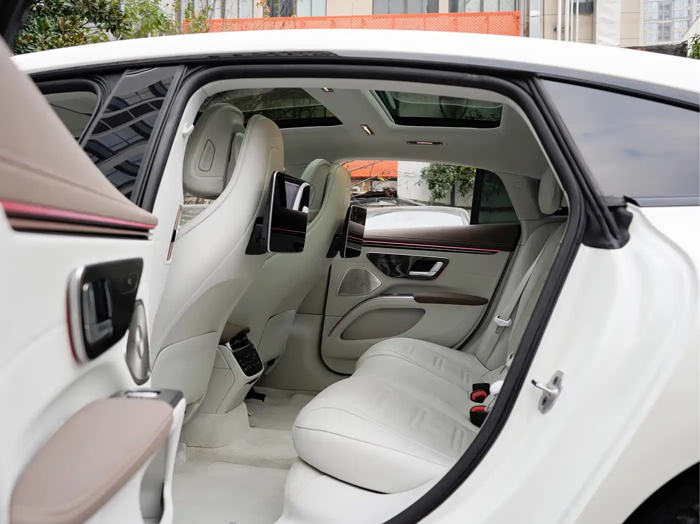 Mercedes-Benz EQS AMG 2022 AMG EQS 53 4MATIC+ фото 13