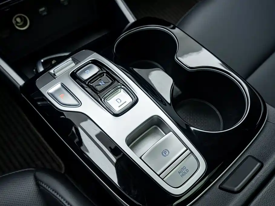 Hyundai Tucson 2023 Tucson L 1.5T Automatic 2WD DLX Luxury Edition фото 21