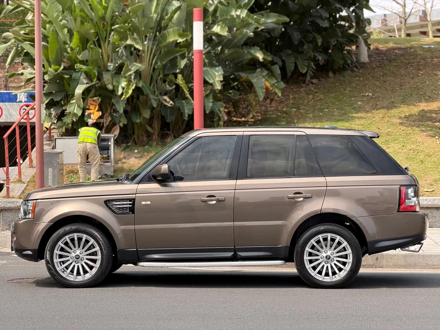 Land Rover Range Rover Sport 2013 3.0 TDV6 Diesel фото 7