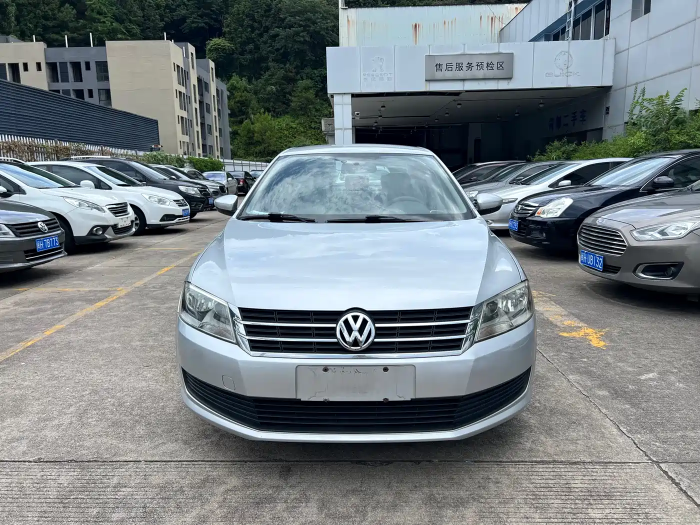 Volkswagen Lavida 2013 Facelift Classic 1.6L Automatic Trend