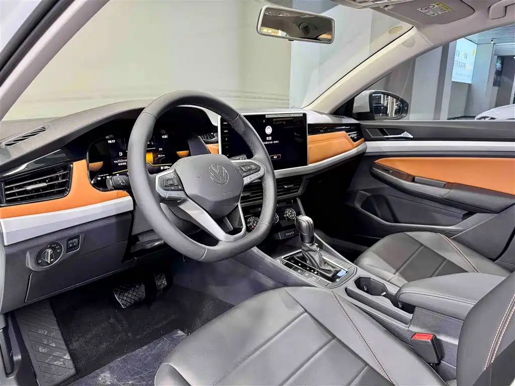 Volkswagen Bora 2025 Facelift 200TSI DSG Navigation Edition фото 22