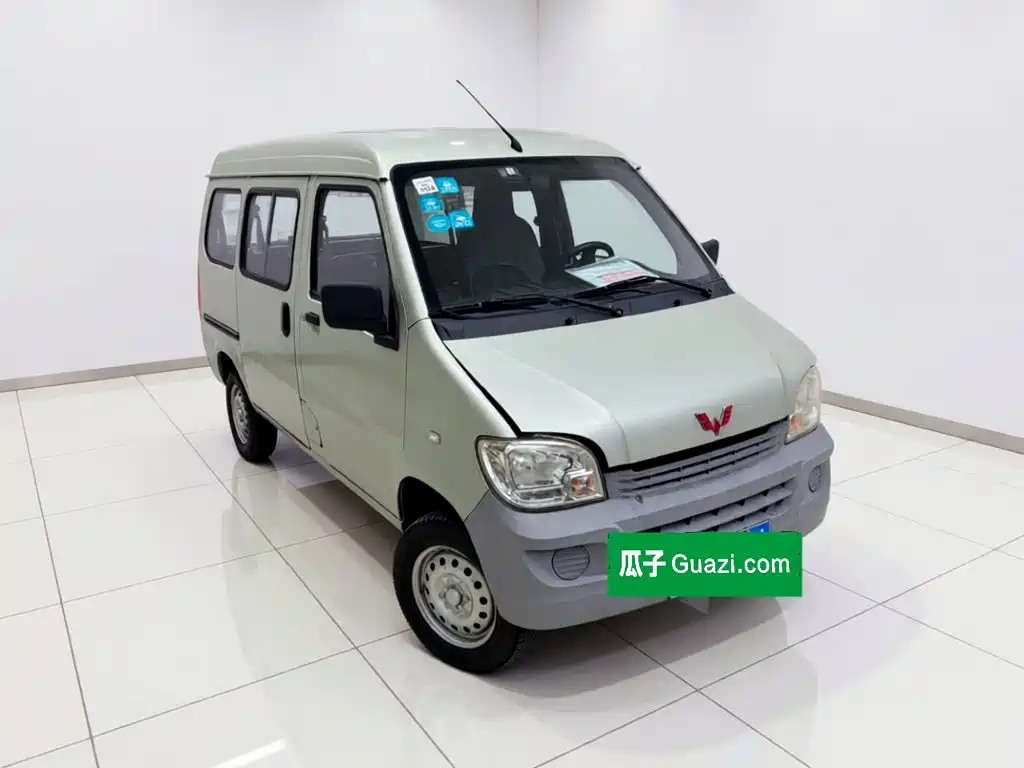 Wuling Motors Wuling Zhiguang 2014 2013 1.0L Practical