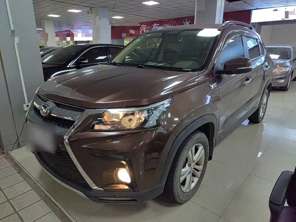BAIC Huansu S5 2018 2017 1.3T Manual Luxury