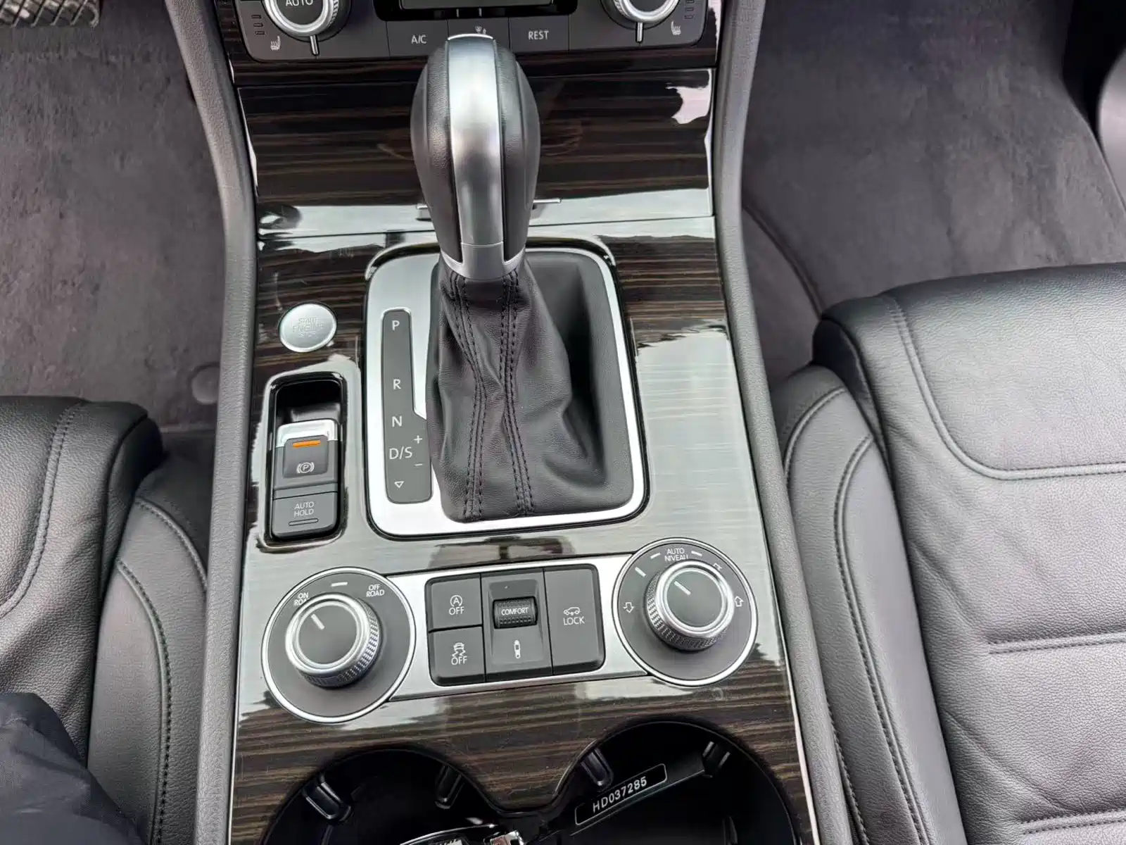Фото 14 - Volkswagen Touareg