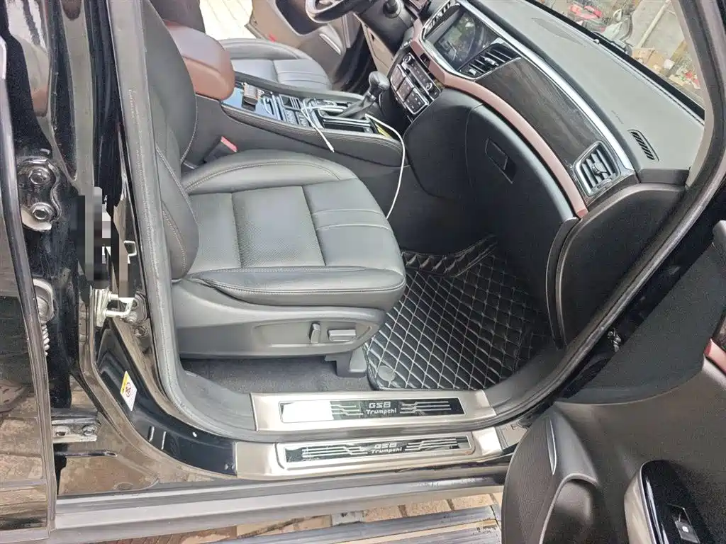 GAC Trumpchi Trumpchi GS8 2017 320T 2WD Luxury Smart Connect (7-seater) фото 20