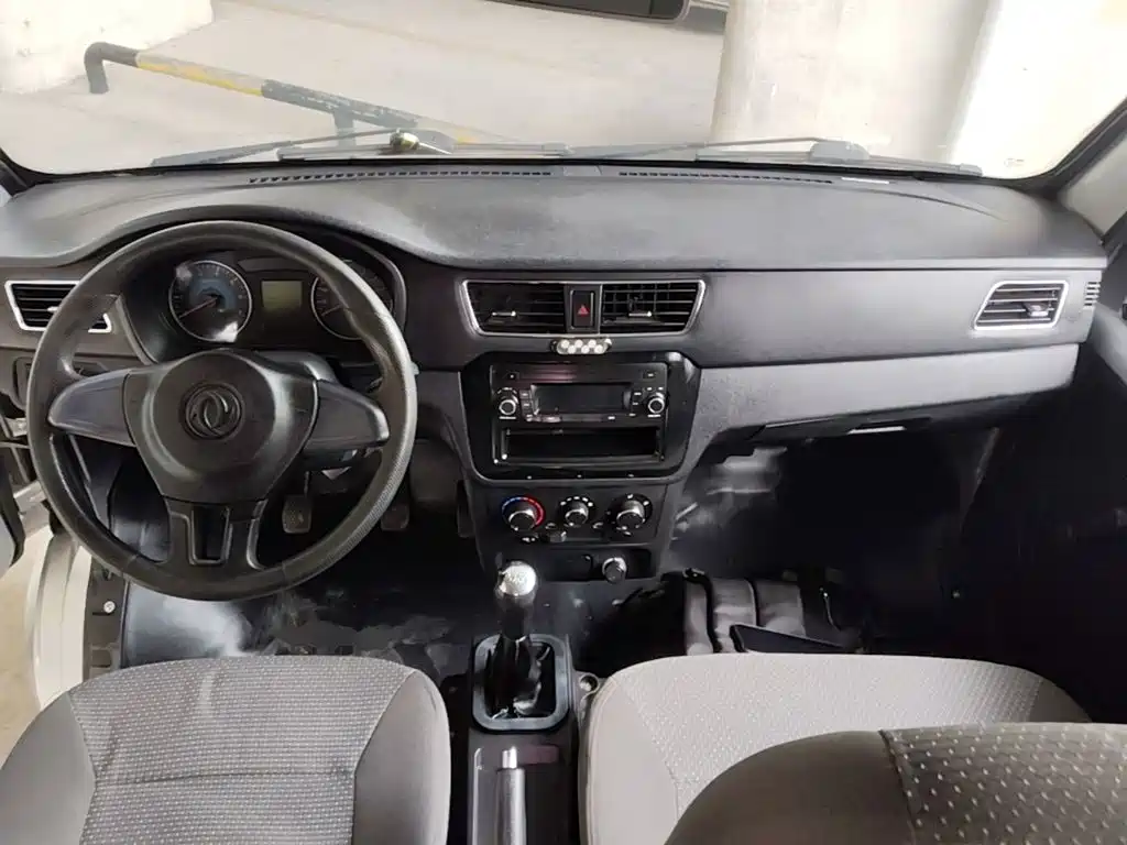 صورة 10 - Dongfeng Xiaokang D52