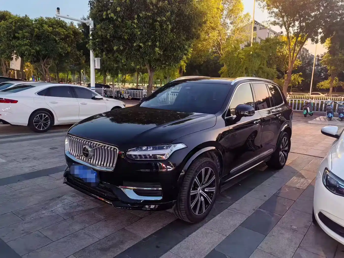Volvo XC90 2023 2023 B6 Smart Elegance Luxury Edition 7-Seater
