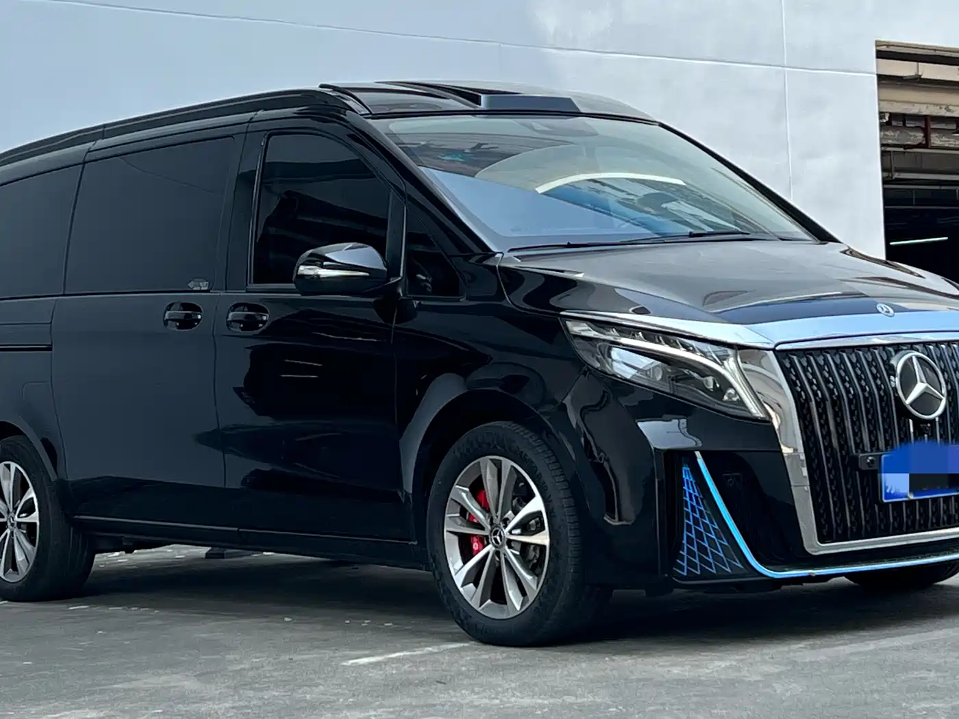 Mercedes-Benz V-Class 2022 V 260 Pilot Edition фото 3