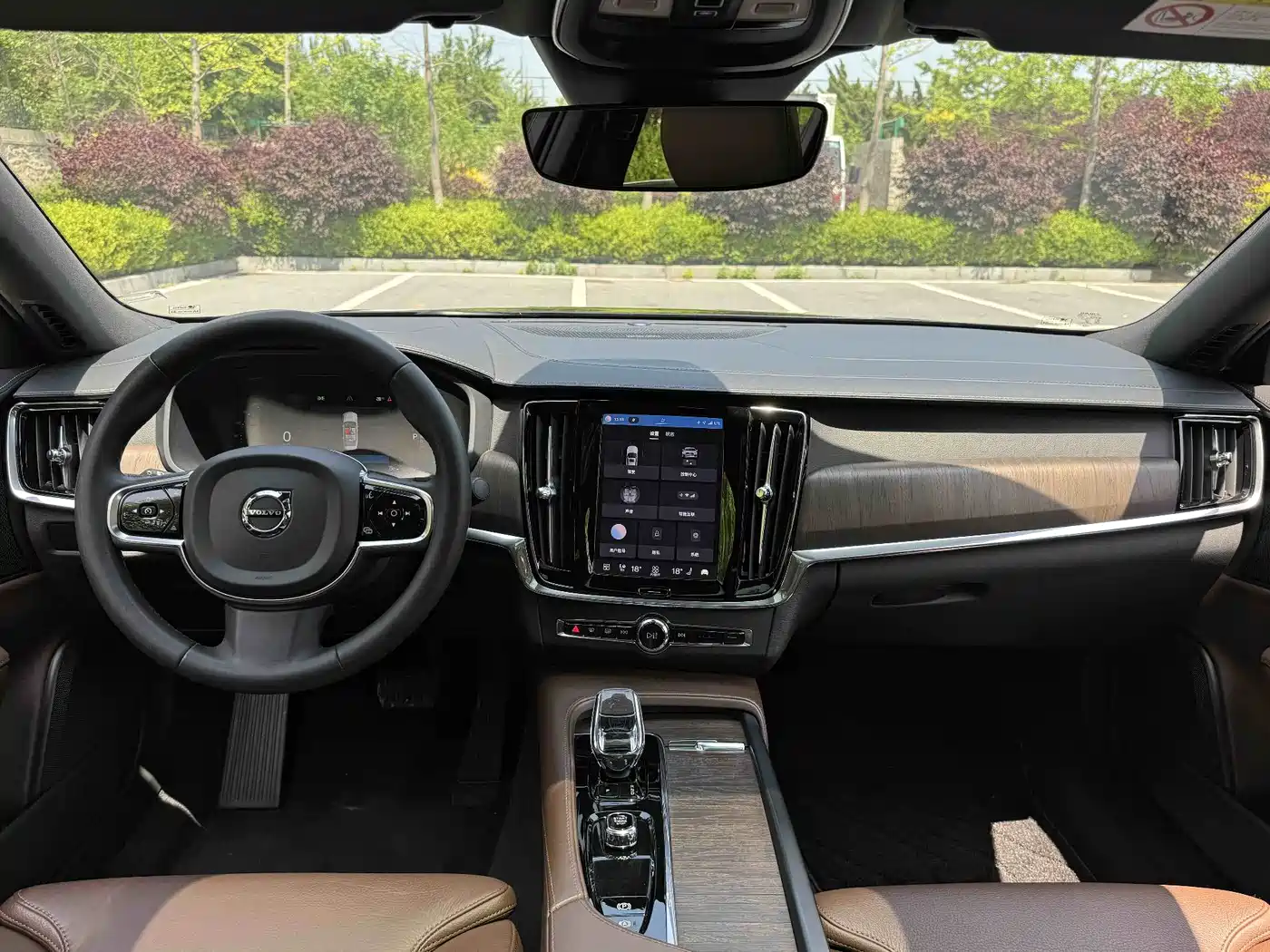 Фото 11 - Volvo S90