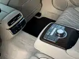 صورة 13 - Genesis G80