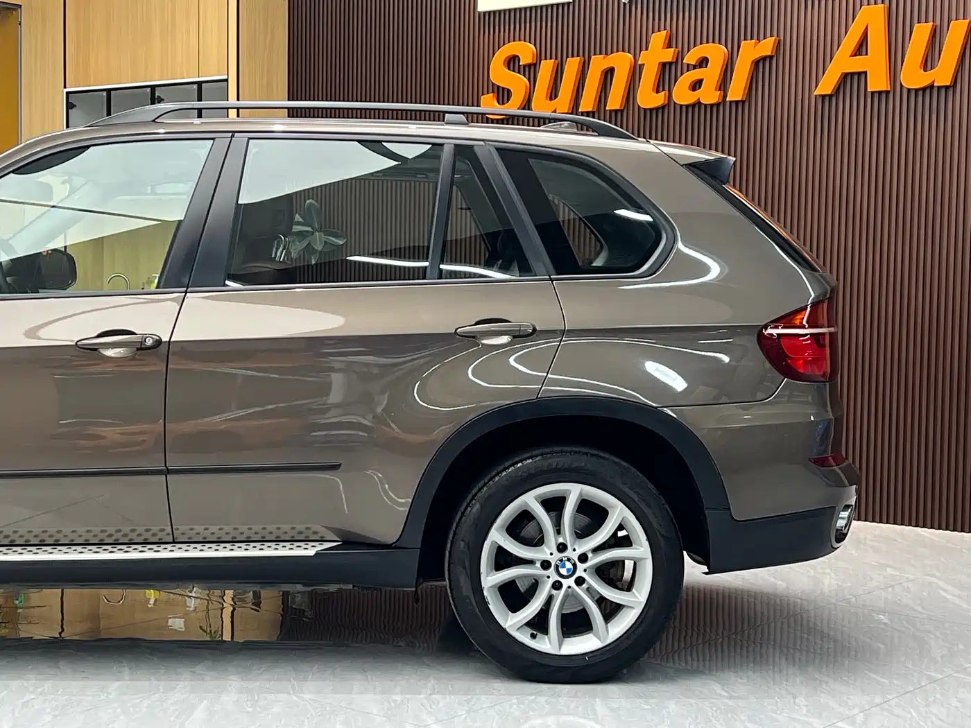 BMW X5 (Import) 2013 xDrive35i Leading фото 15