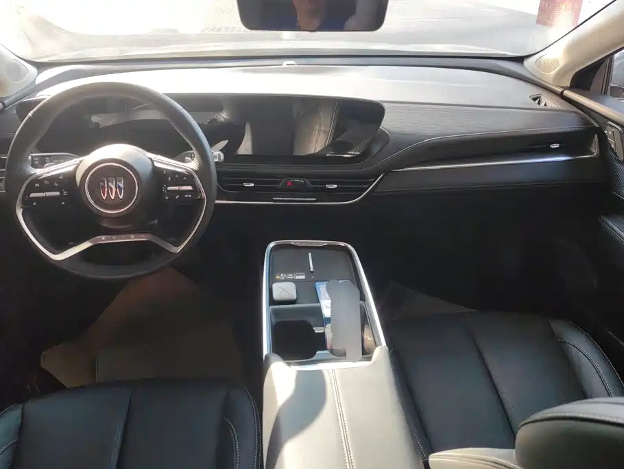 Buick LaCrosse 2024 2023 28T Premium Edition