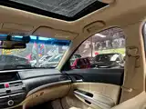 Фото 14 - Honda Crosstour