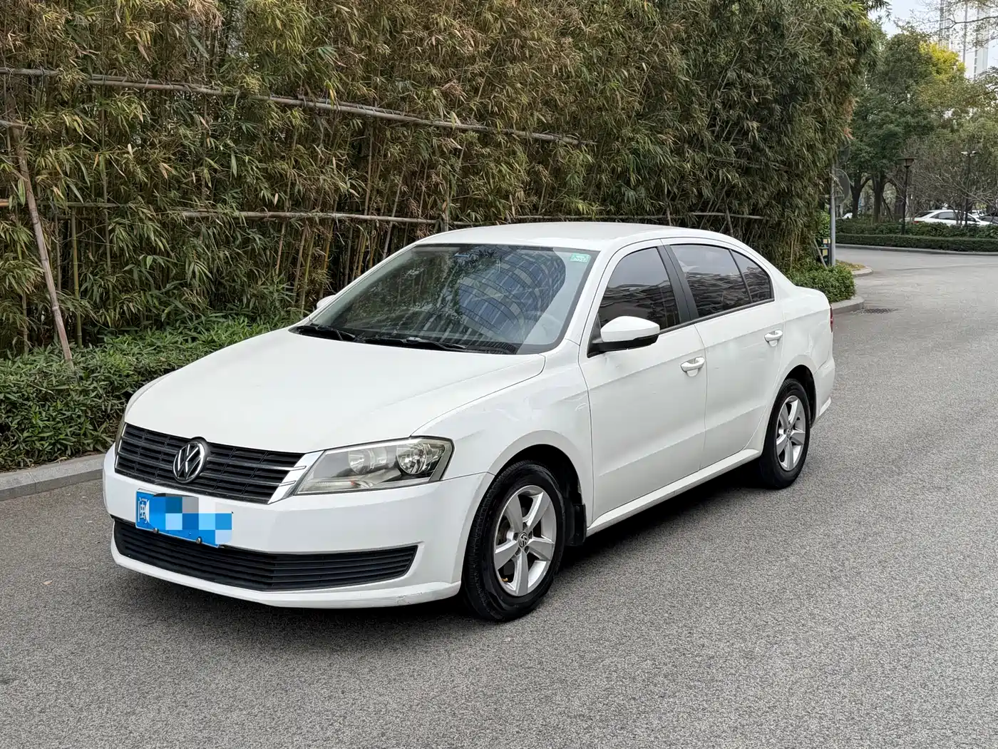 Volkswagen Lavida 2013 Facelift Classic 1.6L Automatic Trend
