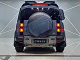 Photo 5 - Land Rover Defender