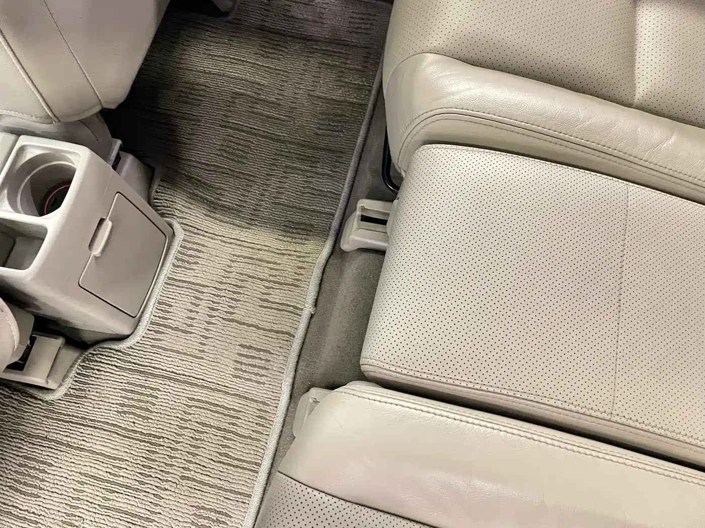 Mazda Mazda5 2010 2008 2.0 Automatic Luxury Edition