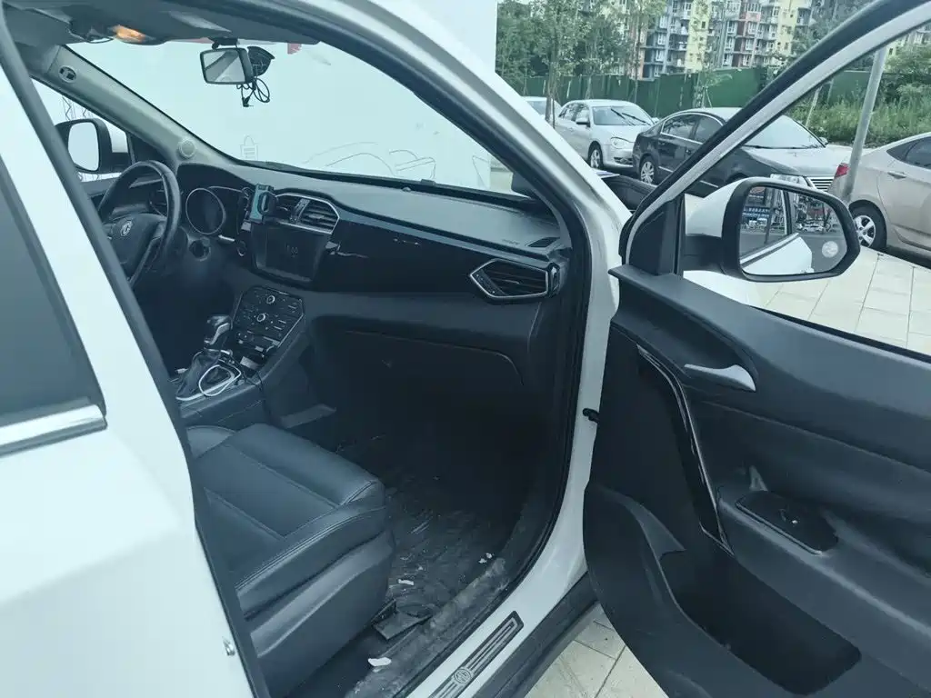 MG Roewe RX5 2016 2016 1.5TGI TST Luxury Edition