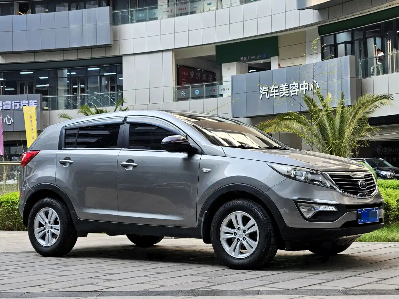 Kia Sportage 2011 2.0L Manual 2WD GL фото 3