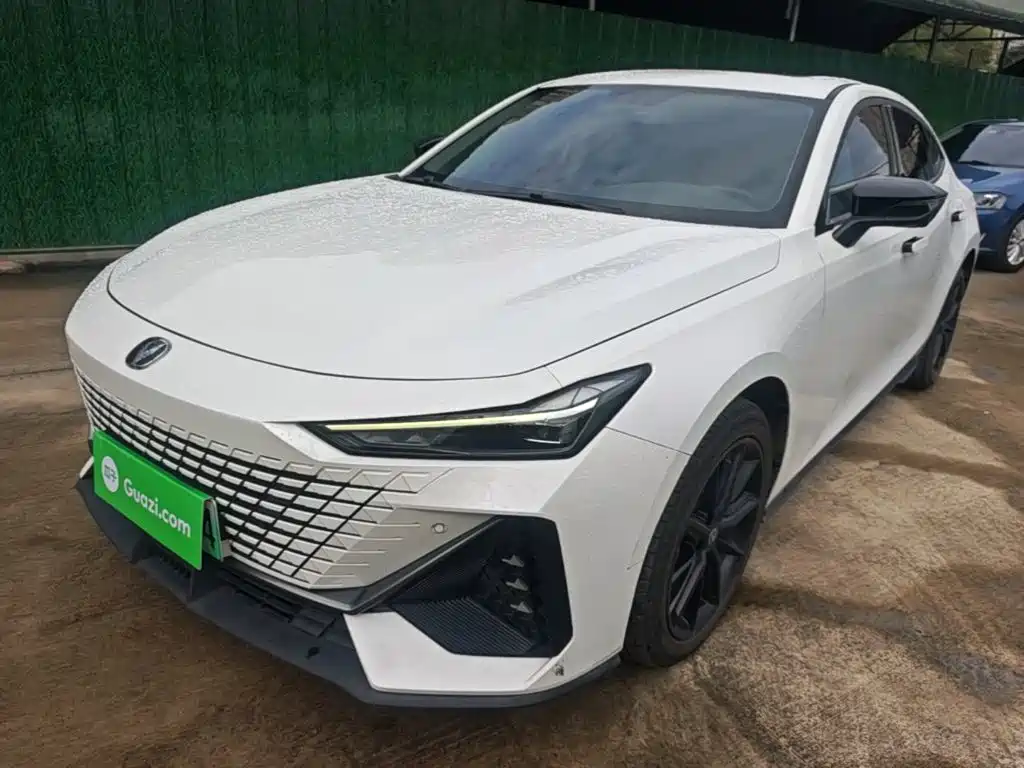 Changan UNI-V iDD 2023 2023 ZhiDian iDD 1.5T 113km Smart Fun Edition