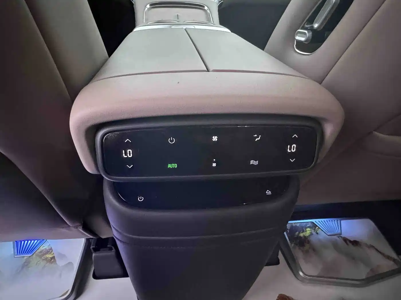XPeng X9 2026 2025 Extended Range Edition