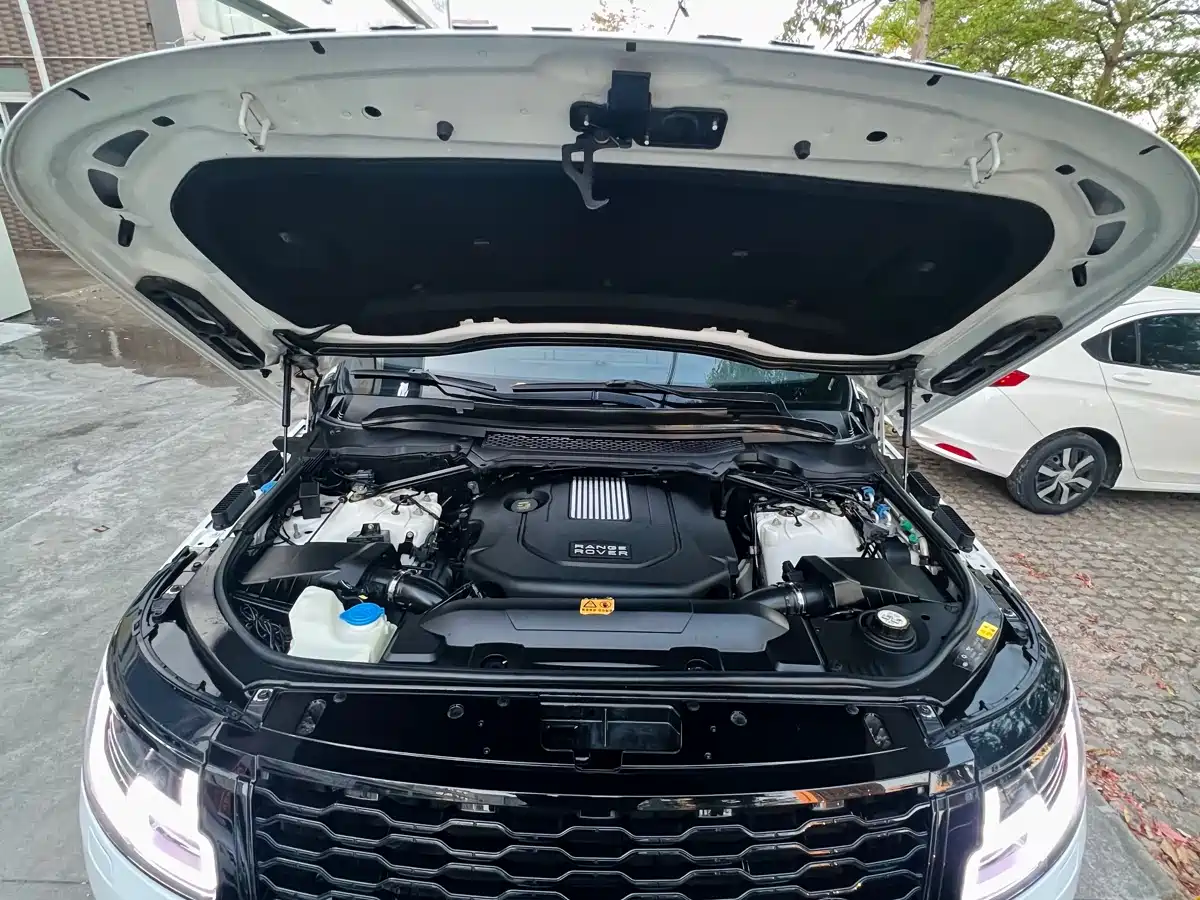 Land Rover Range Rover 2014 3.0 TDV6 Vogue SE фото 12