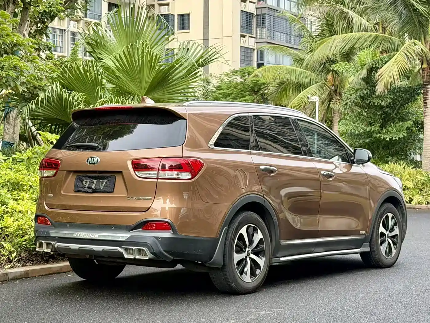 Kia Sorento 2016 2015 Sorento L 2.4L Gasoline 4WD Elite 7-Seater China V