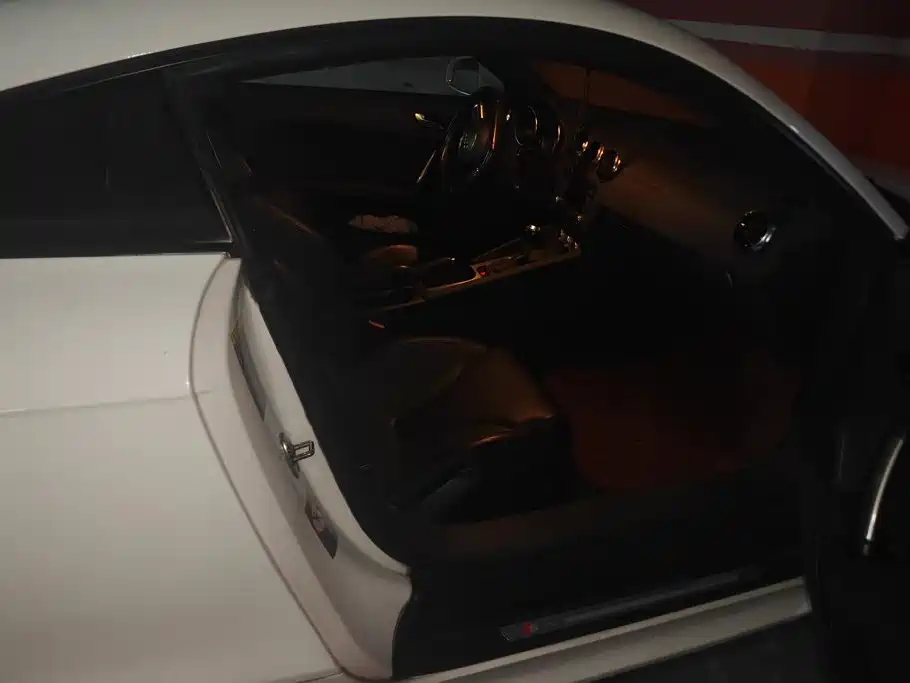 Photo 8 - Audi TT