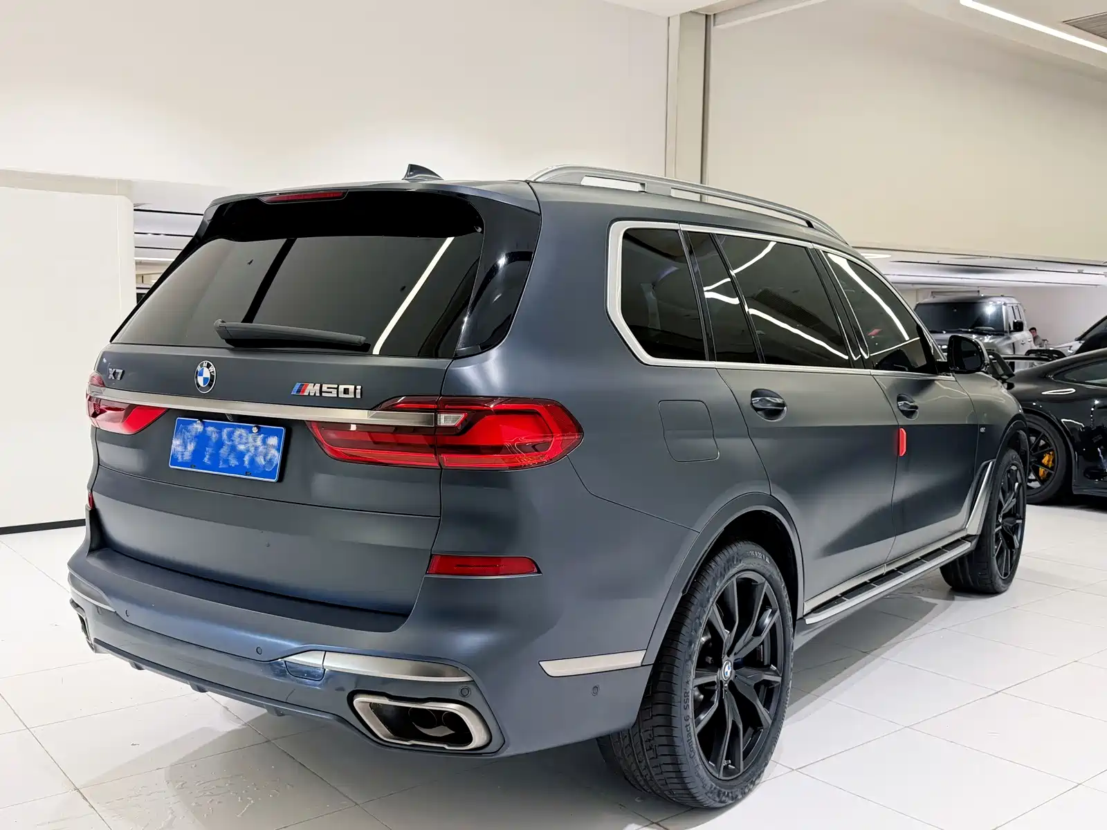 صورة 19 - BMW X7