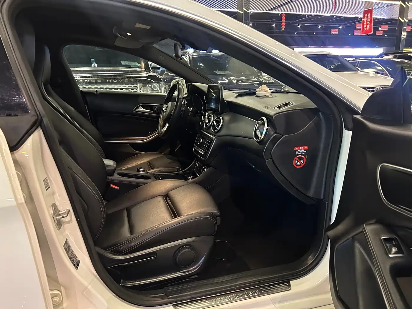Mercedes-Benz CLA (Import) 2017 CLA 200 Dynamic фото 7