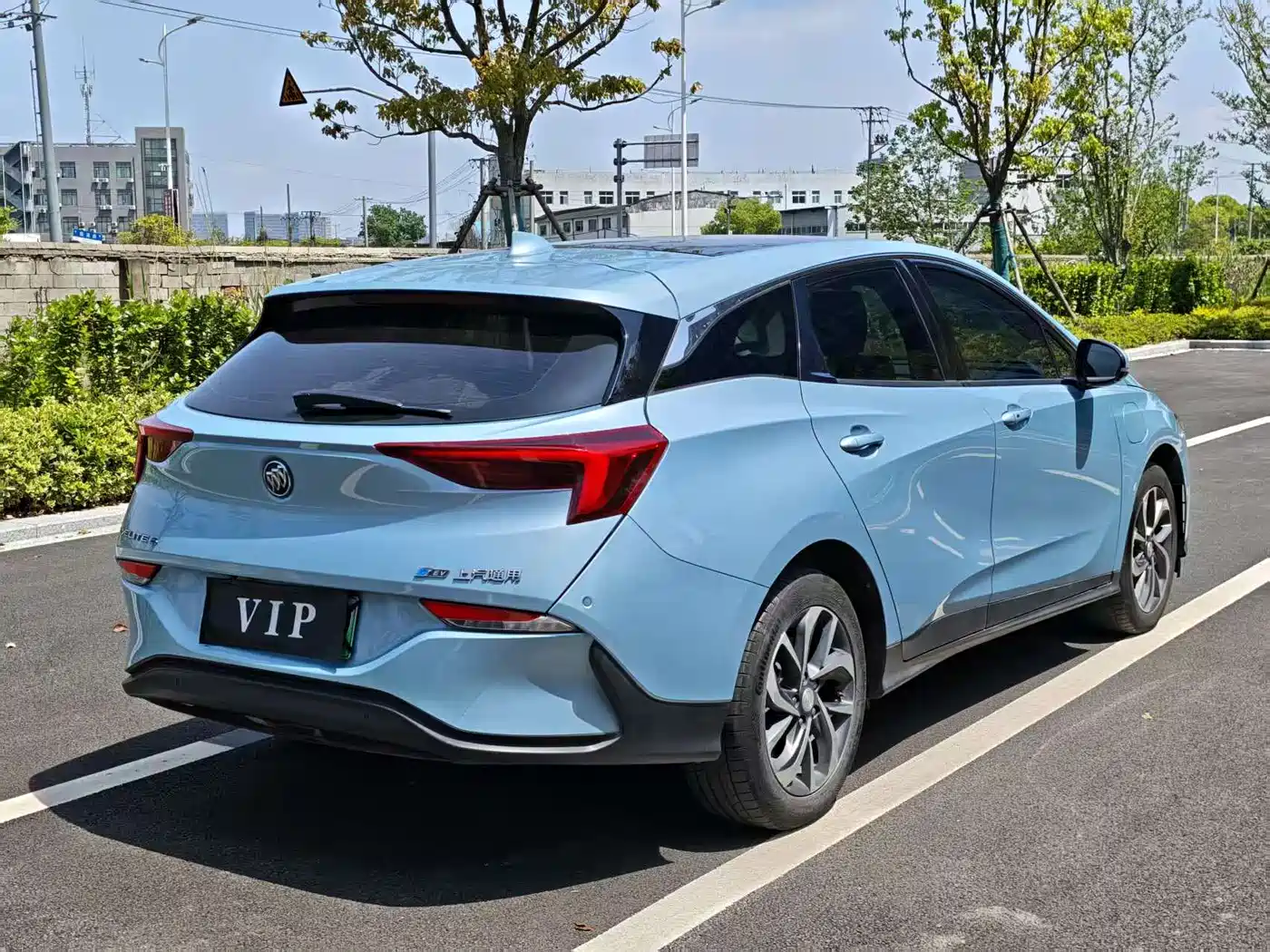 BUICK SLIGHTLY BLUE 6