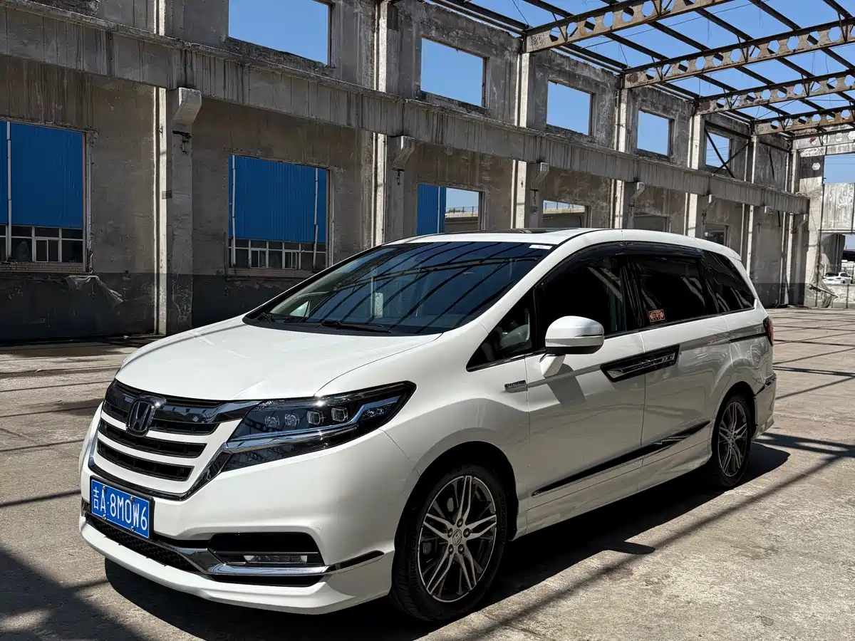 Honda Elysion 2019 2.0L Hybrid Luxury Edition