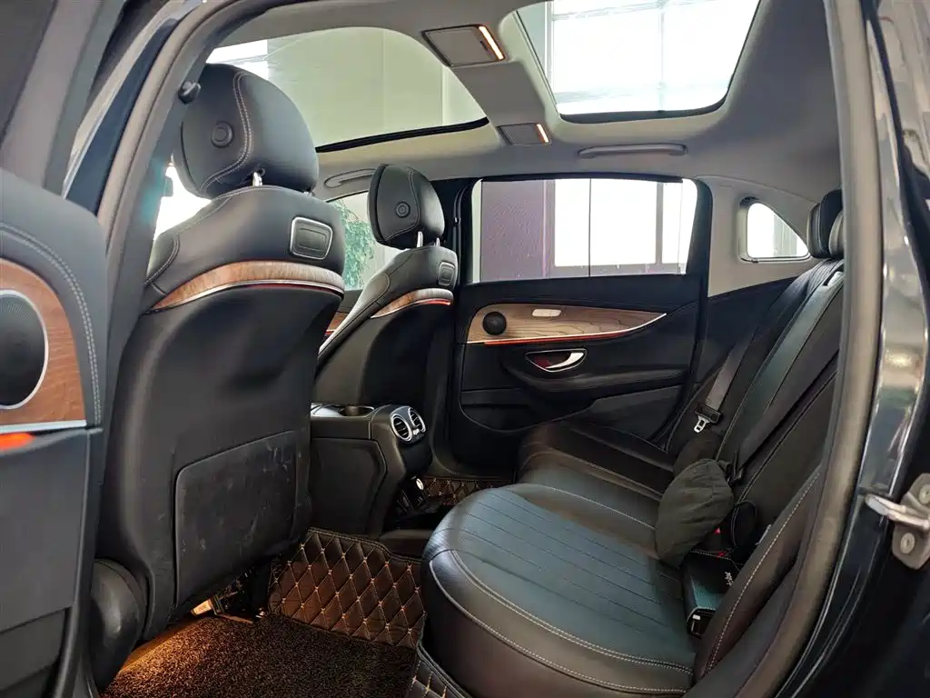 Mercedes-Benz E-Class 2016 E 300 L Luxury фото 26