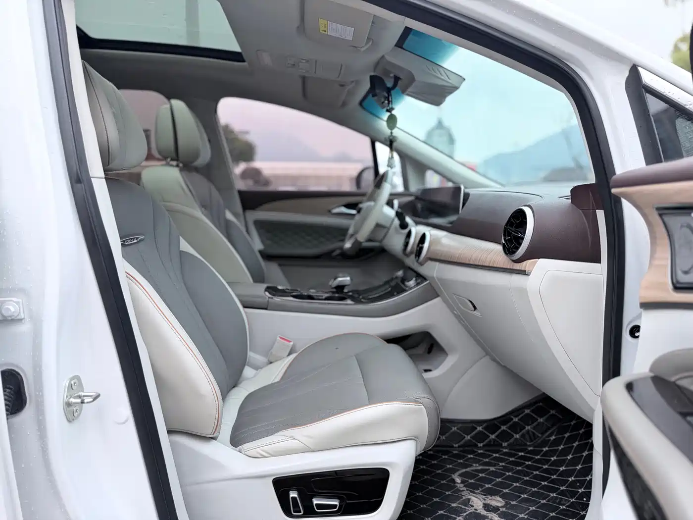 DONGFENG POPULAR YACHTS