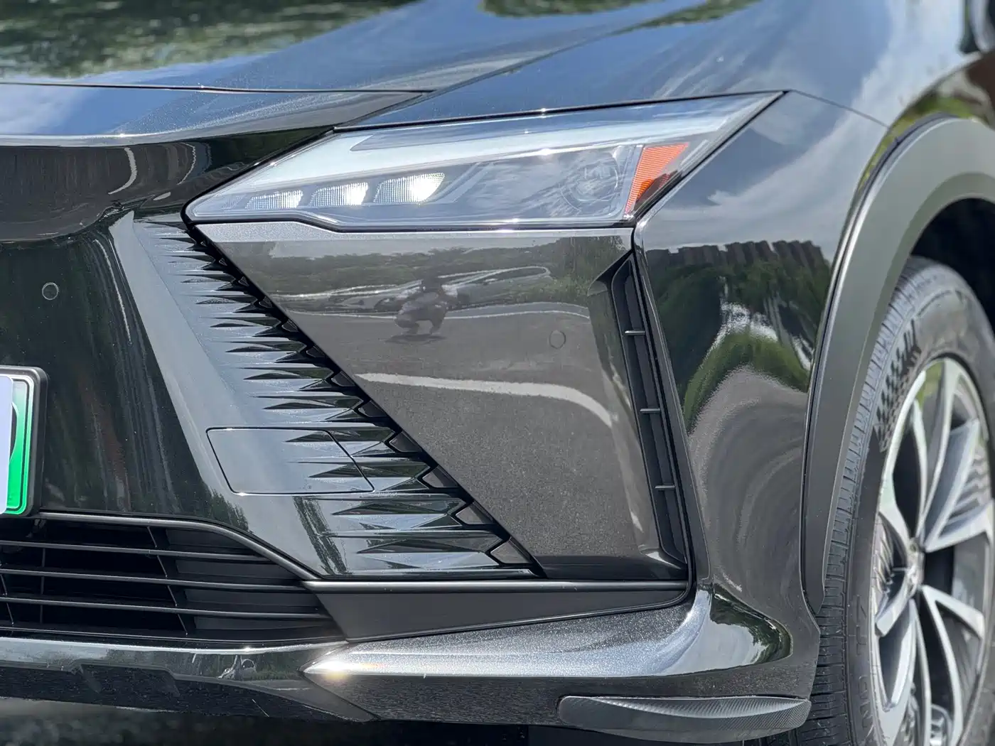Lexus RZ 2024 2023 450e 4WD Deluxe