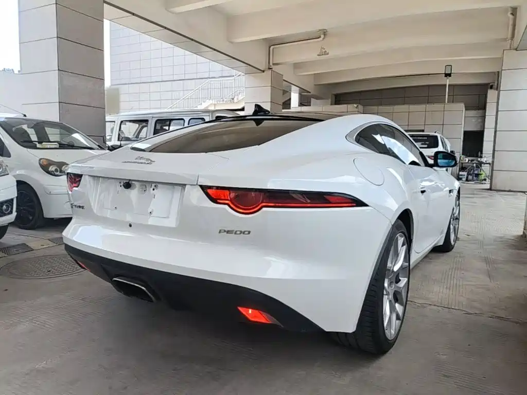 Jaguar F-TYPE 2019 2019 2.0T Coupe