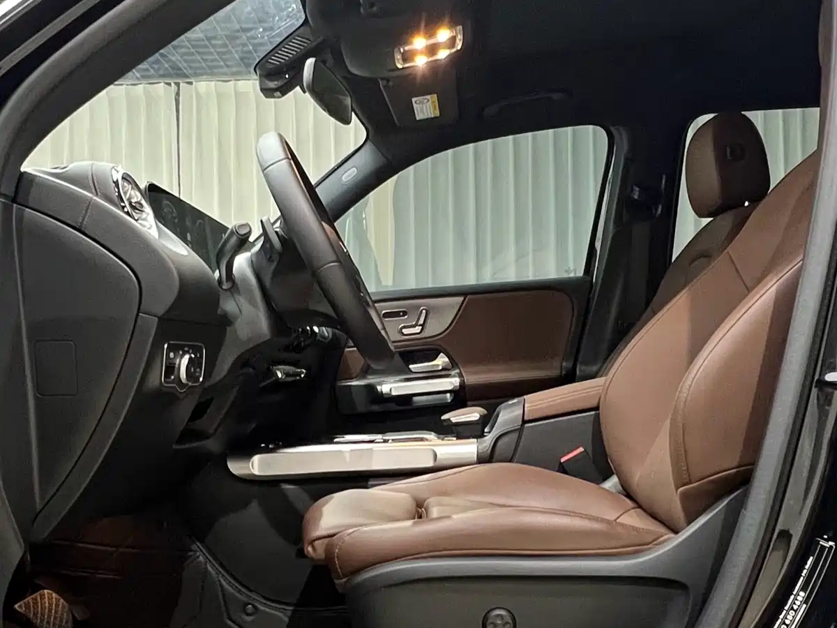Mercedes-Benz GLB, миниатюра 7