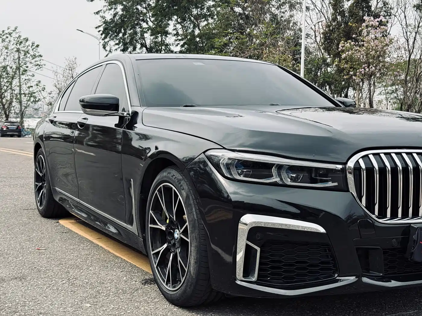 BMW 7 Series 2018 730Li Leading Type M Sport Package фото 13
