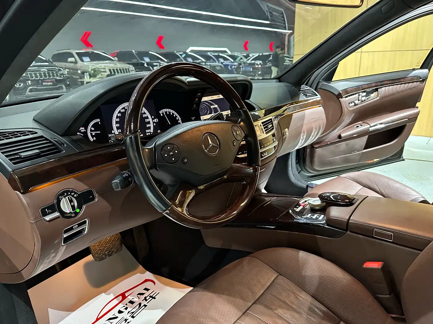 Mercedes-Benz S-Class 2010 S 600 L фото 7