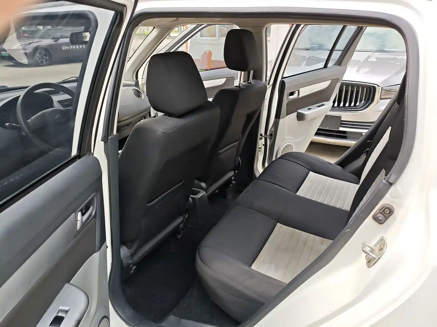 Suzuki Swift 2013 2013 1.3L Manual Value Edition