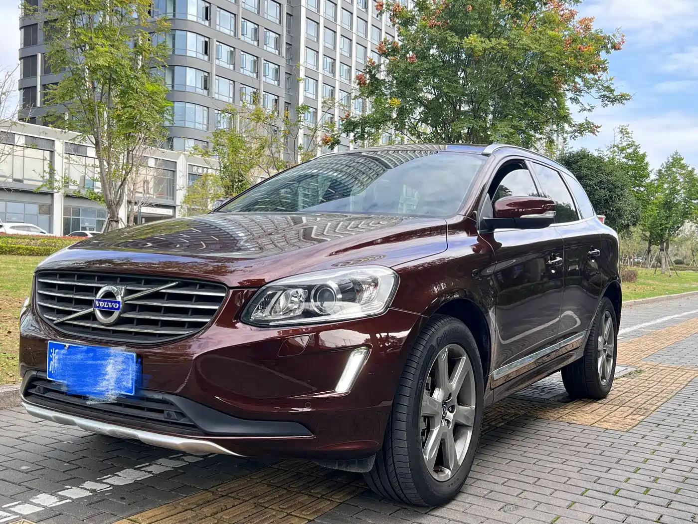 Volvo XC60 (Import) 2014 2015 T6 Momentum