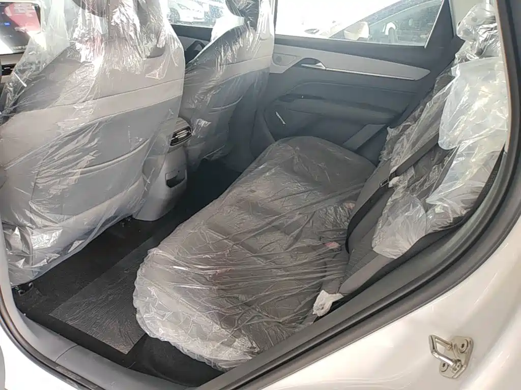 Besturn Yueyi 03 2026 2025 445km Premium Selection Edition