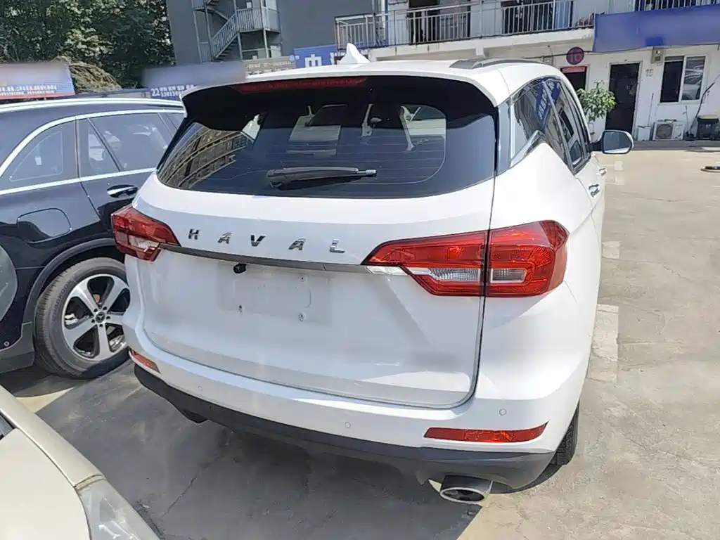 Фото 6 - Haval M6