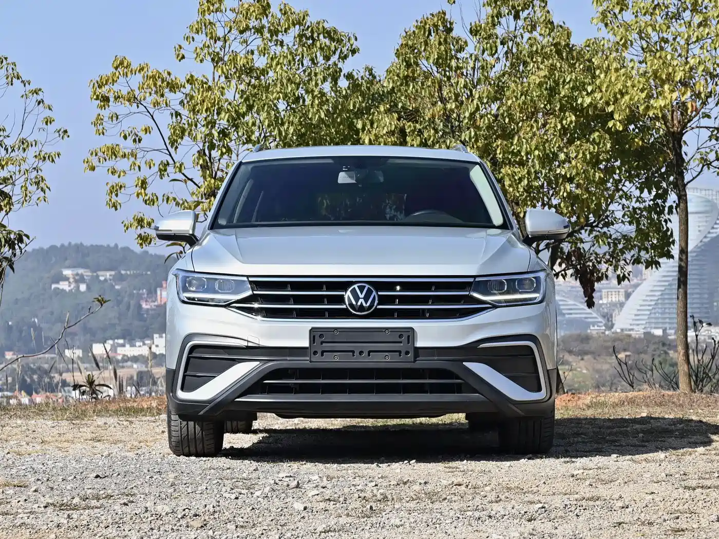 Volkswagen Tiguan L 2022 330TSI Automatic 2WD Smart Edition фото 2