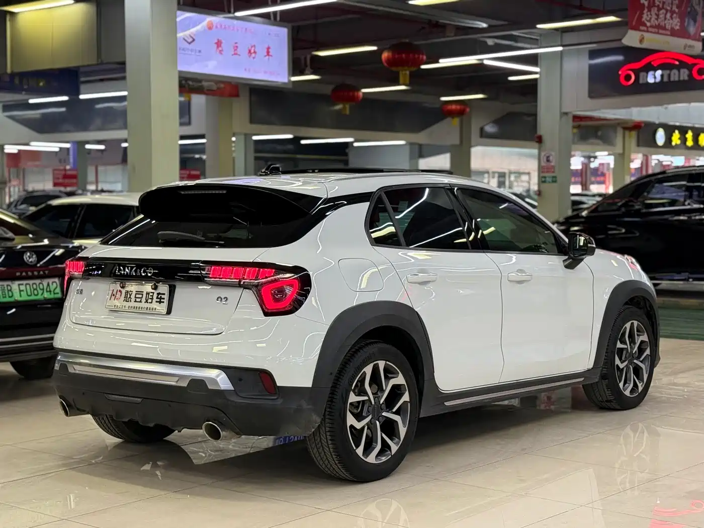 Lynk & Co 02 2019 1.5T DCT 2WD Shine Pro Edition China VI фото 2