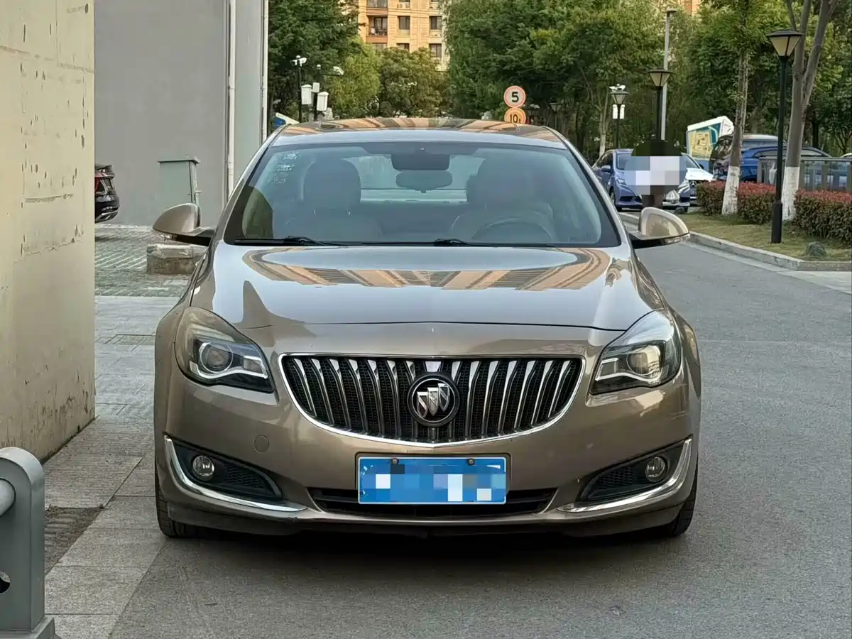 Buick Regal 2014 2.0L Elite Fashion Type фото 2