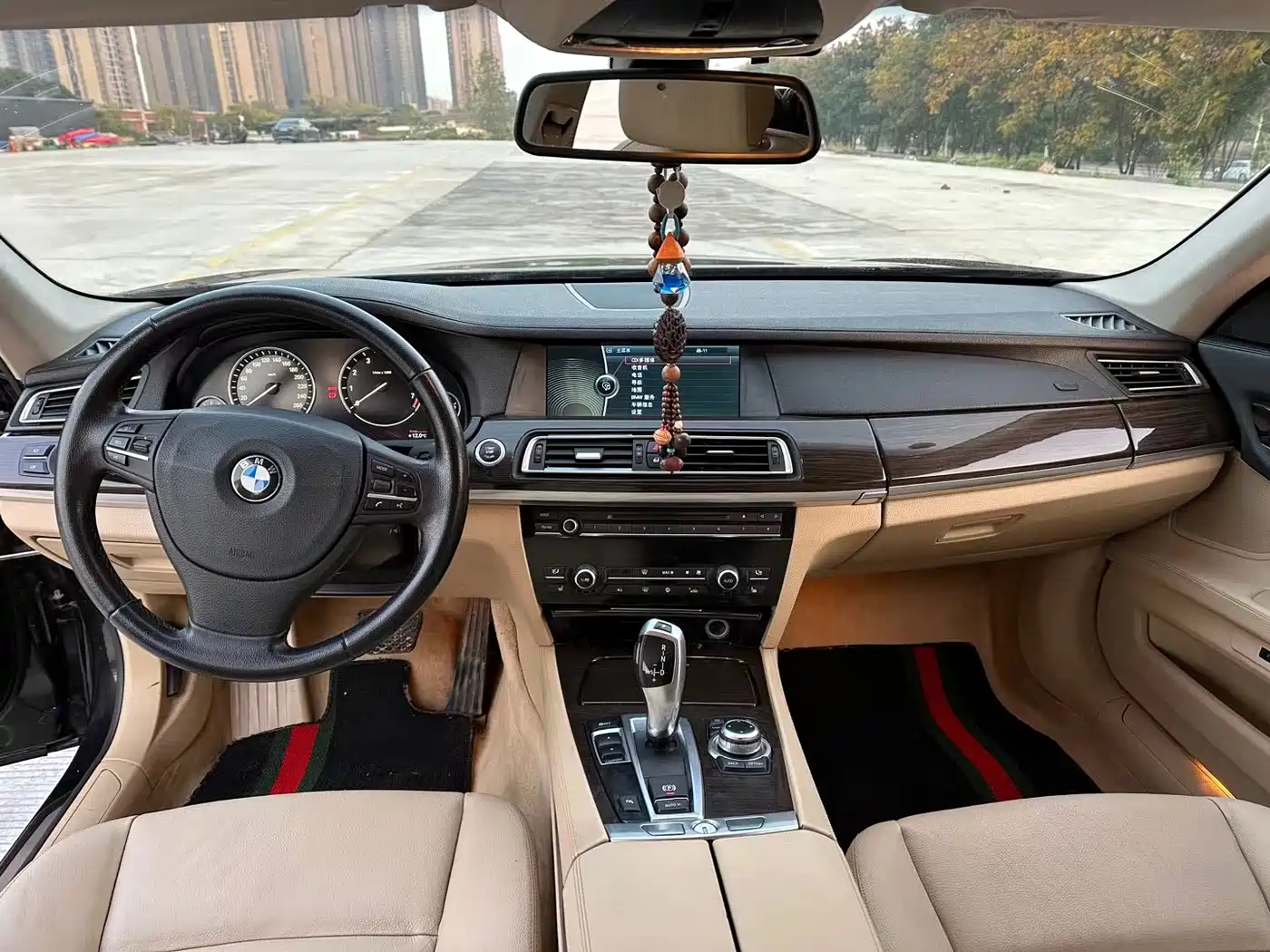 BMW 7 Series 2009 Model 740Li Leading Edition фото 9