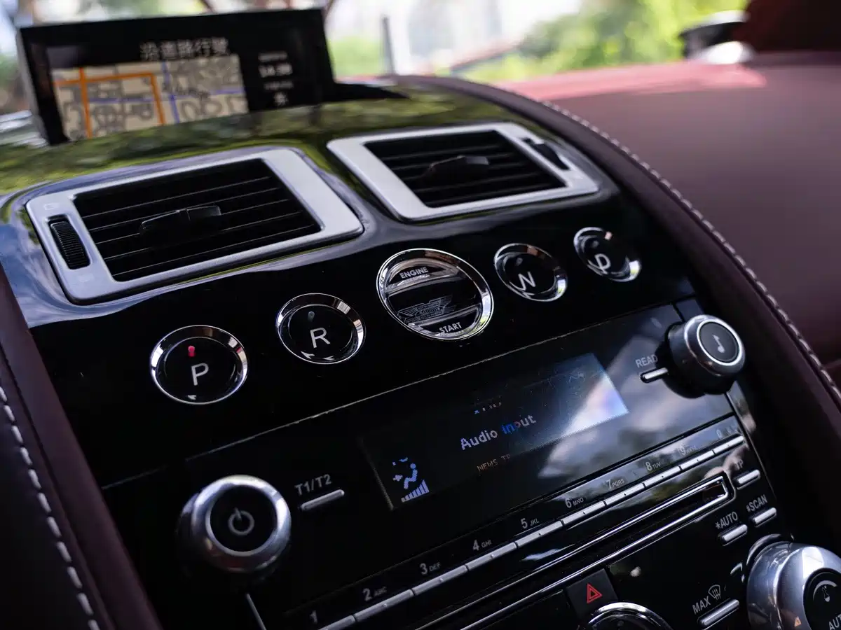 Aston Martin Rapide 2014 2013 6.0L S