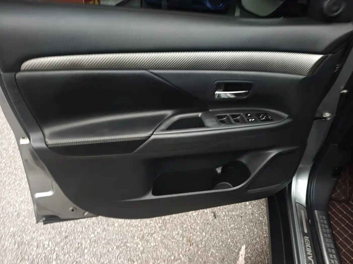 Mitsubishi Outlander (Import) 2014 2014 2.4L 4WD Luxury Value Edition 5-seater