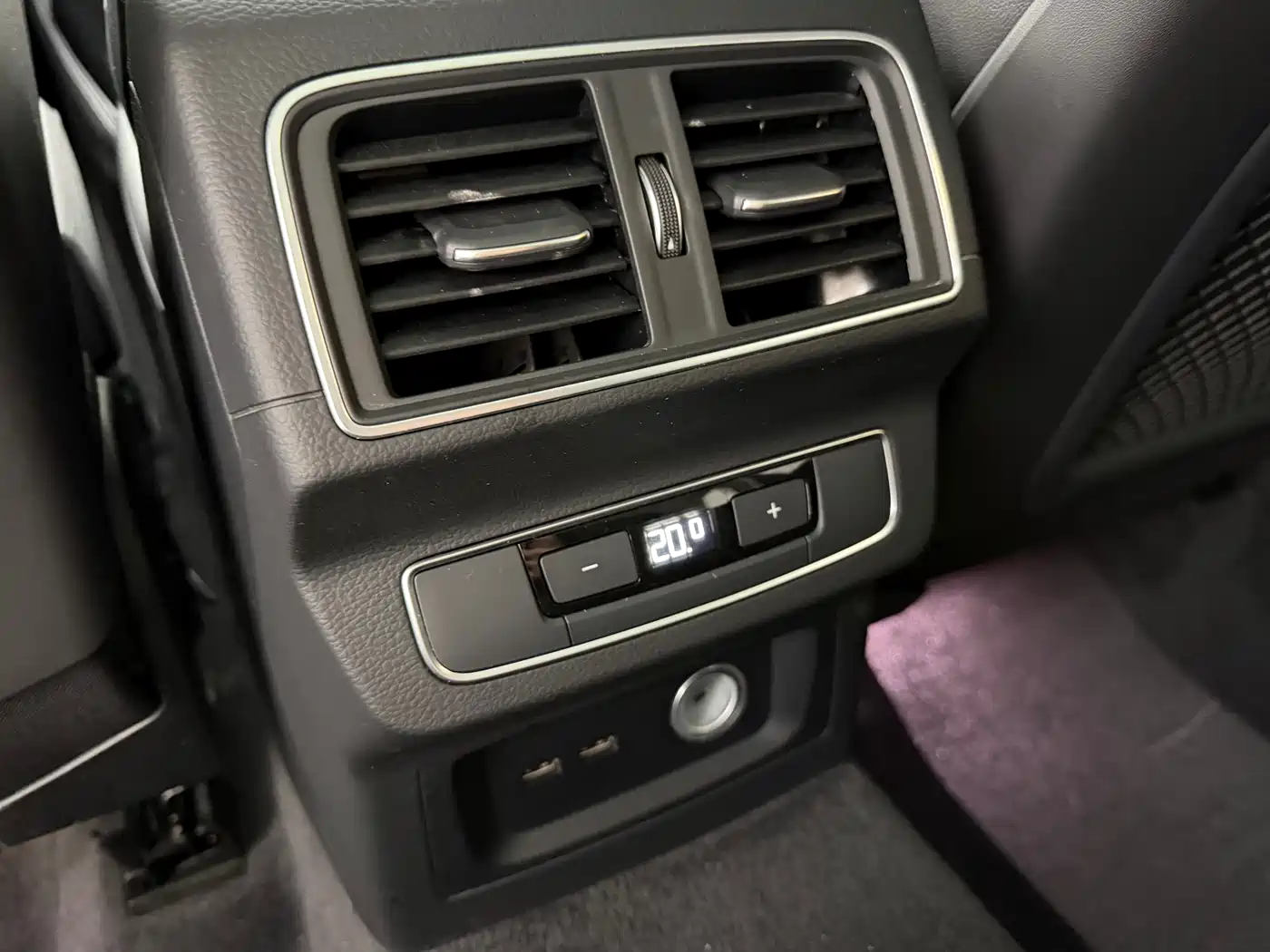 Фото 19 - Audi Q5L